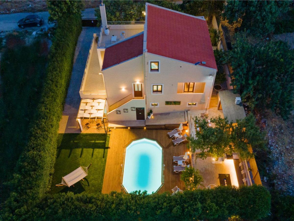 Ellovos With Private Pool Villa Resmo