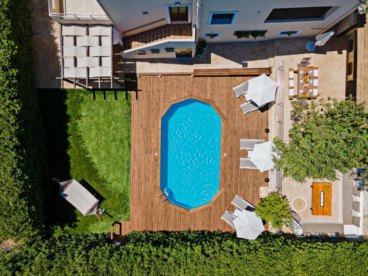 Ellovos With Private Pool Villa *