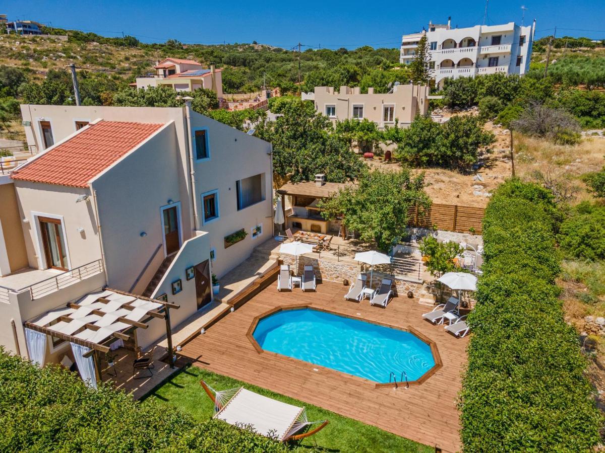 Villa Ellovos With Private Pool Resmo